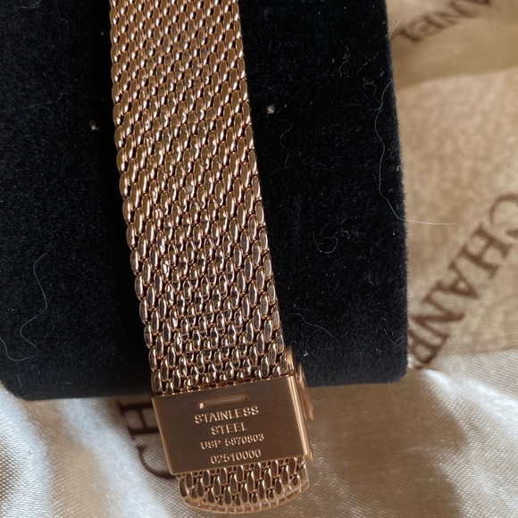 Ladies New Skagen Rose Stainless Steel SOLAR watch NWT - Picture 7 of 16